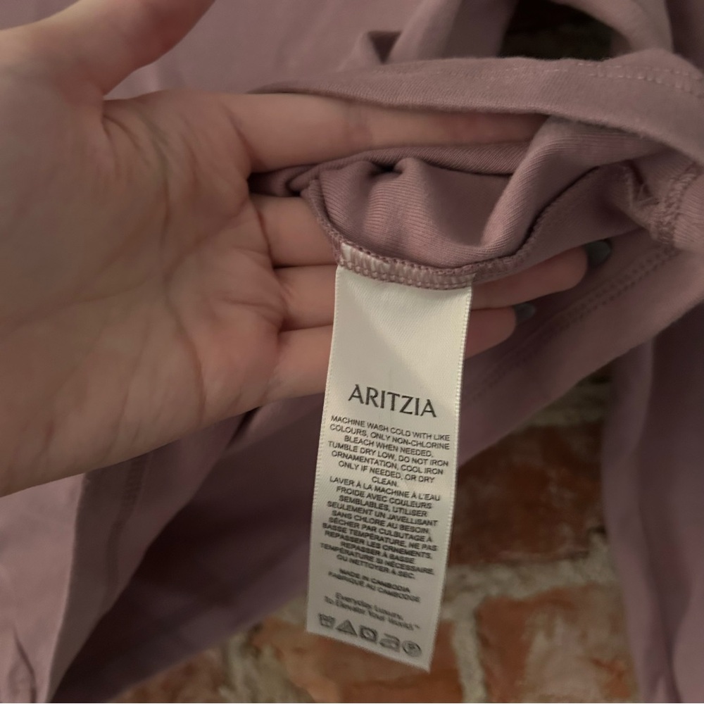 Aritzia Sunday Best Little Ribbed Tee - Picture 3 of 3